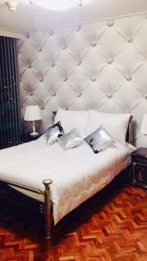 67 Sqm. Condo Unit In Robinson Place Residences Manila Exterior foto